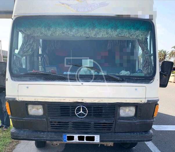 Vehículo que circulaba con matricula extranjera falsa por una vía de Telde/TA.